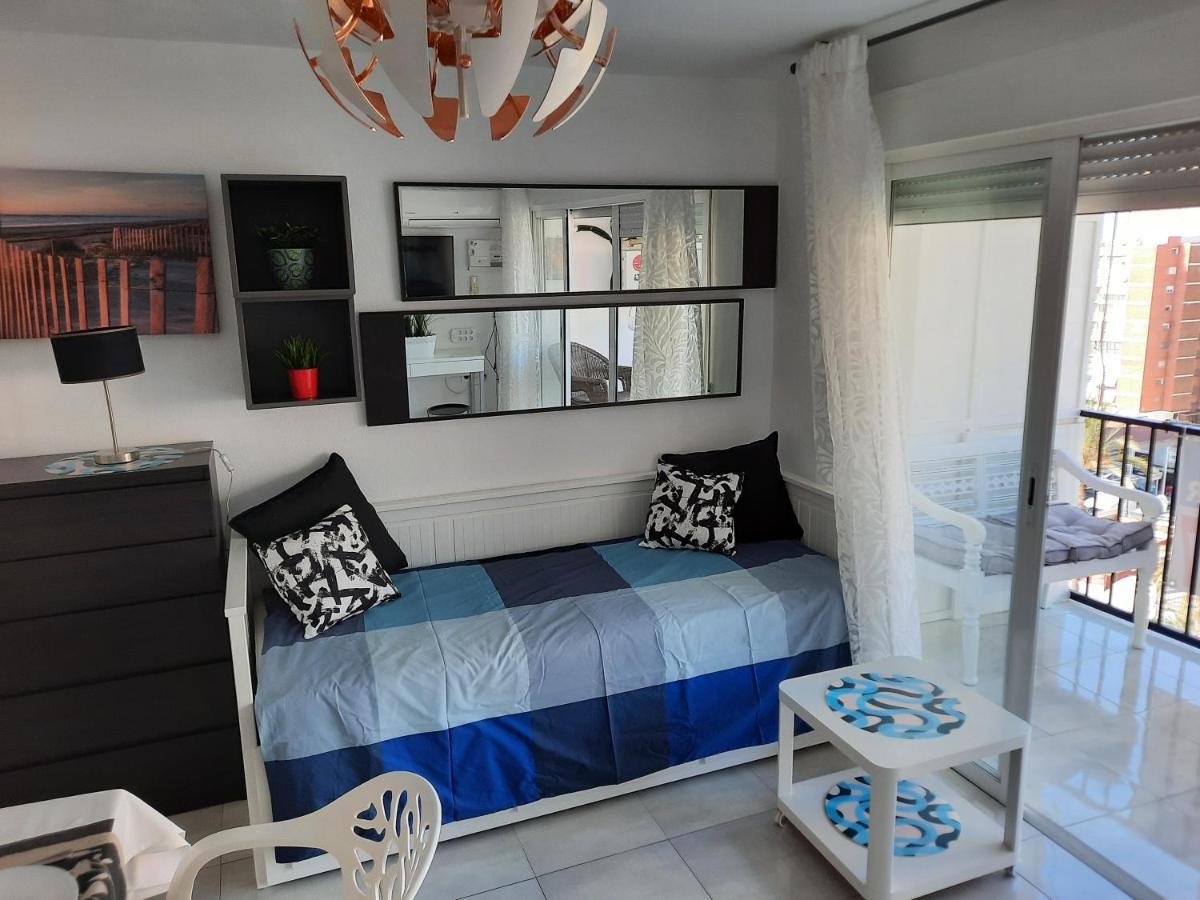 Happy Loix Apartamento Wifi Aa Benidorm Eksteriør billede