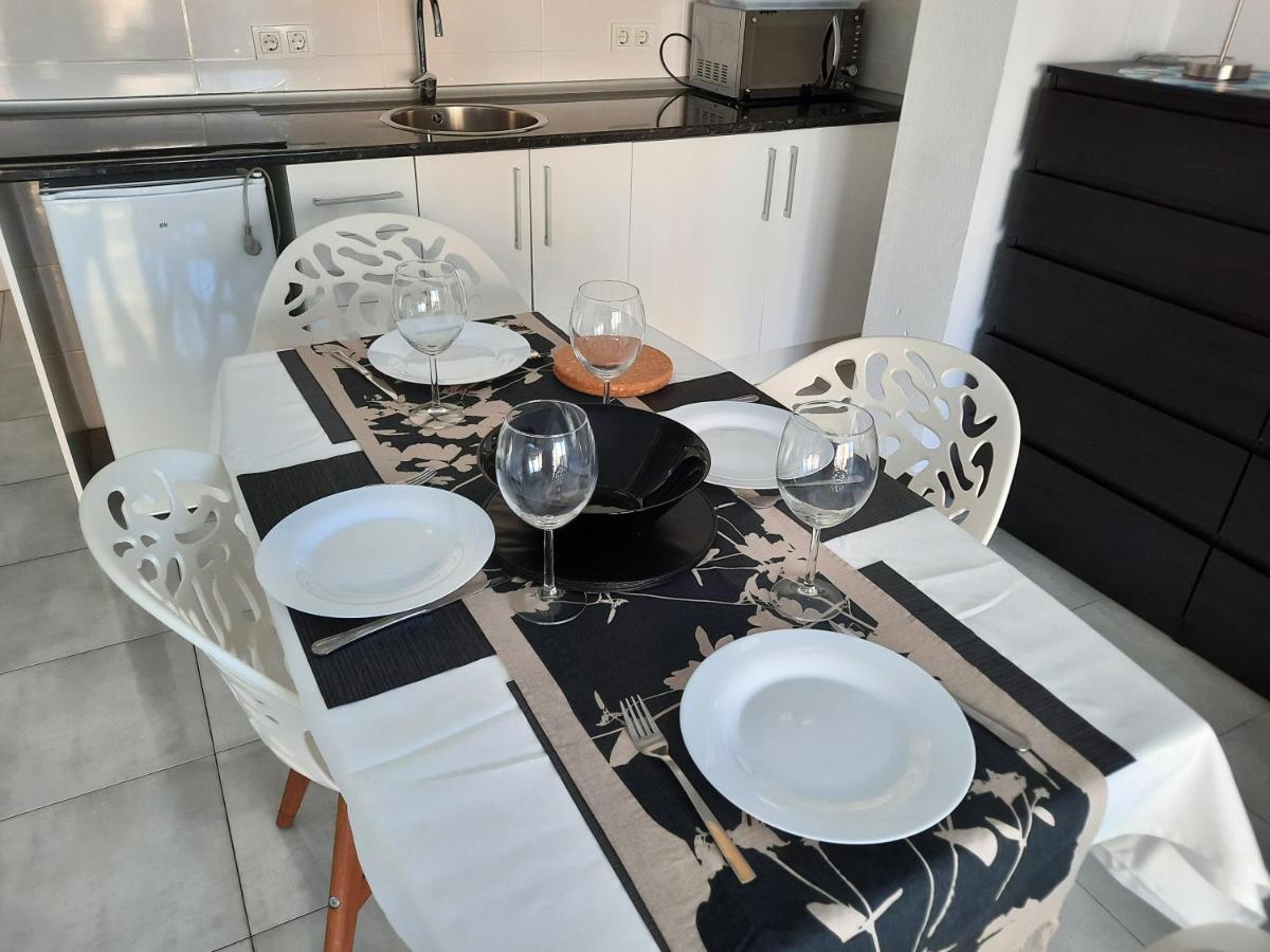 Happy Loix Apartamento Wifi Aa Benidorm Eksteriør billede