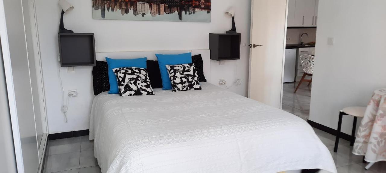 Happy Loix Apartamento Wifi Aa Benidorm Eksteriør billede