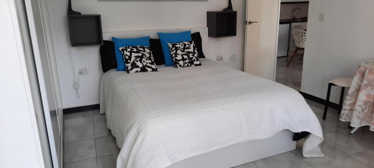 Happy Loix Apartamento Wifi Aa Benidorm Eksteriør billede